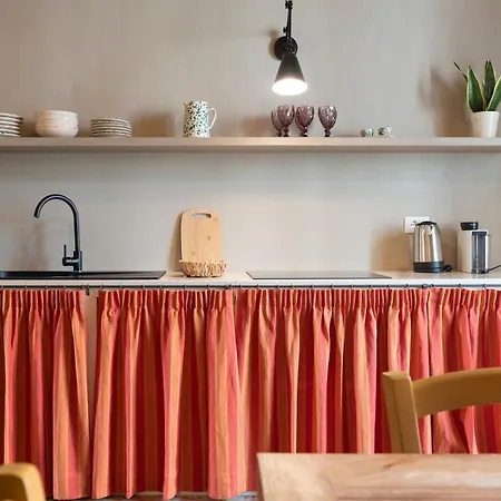 公寓 Dimoreleuka *