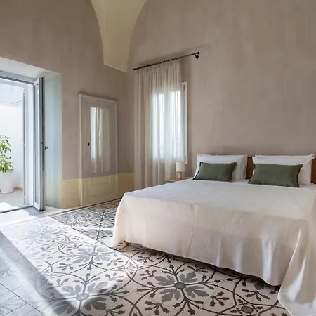 Dimoreleuka 莱乌卡