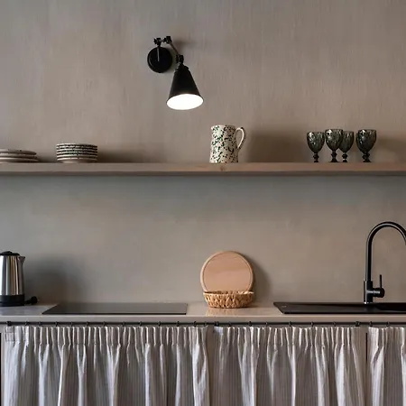 Dimoreleuka * 莱乌卡